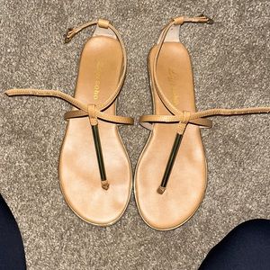 Womens zigi soho size 6 sandals used.